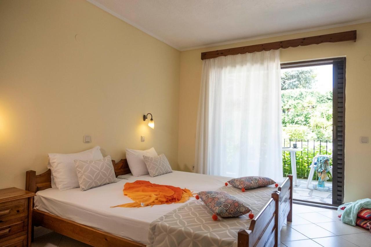 Aristides Aparthotel Fourka