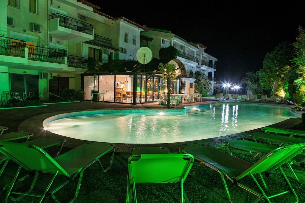 Aristides Aparthotel Fourka